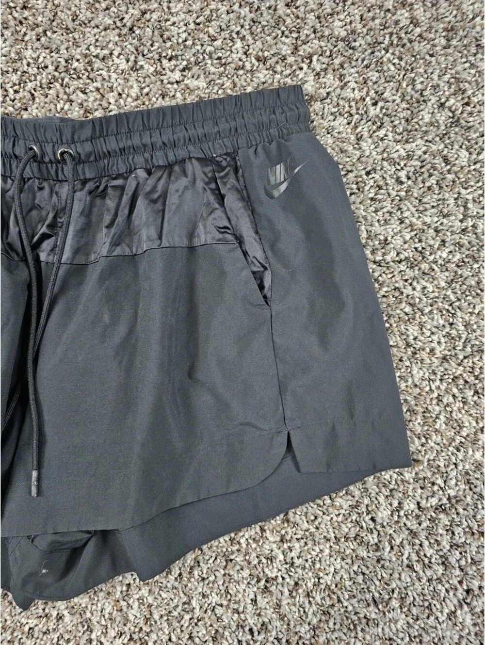 Nike Womens Sz XL Loose Fit Athletic Running Shorts Black Satin Trim